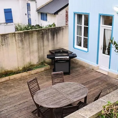 Holiday home La Maison Bleue Cabourg