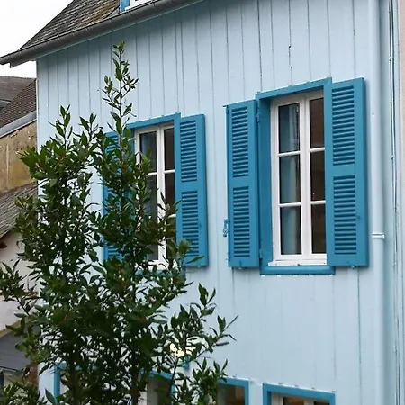 La Maison Bleue Holiday home *