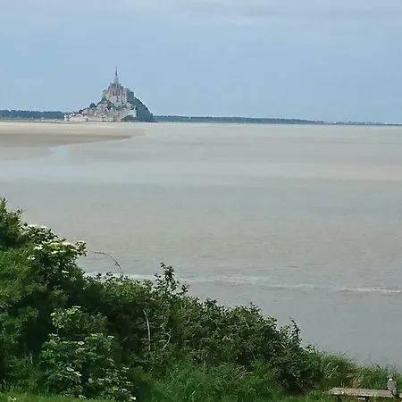 La Maison Bleue * Hauteville-sur-Mer