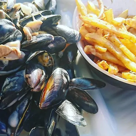 La Maison Bleue 펜션 Hauteville-sur-Mer